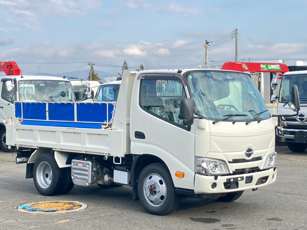 日野 デュトロ 2KG-XZU675T(4WD)の写真2