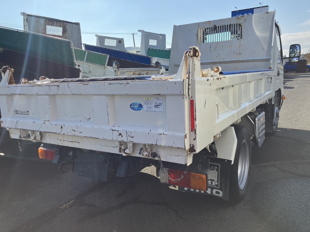 日野 デュトロ 2KG-XZU675T(4WD)の写真4