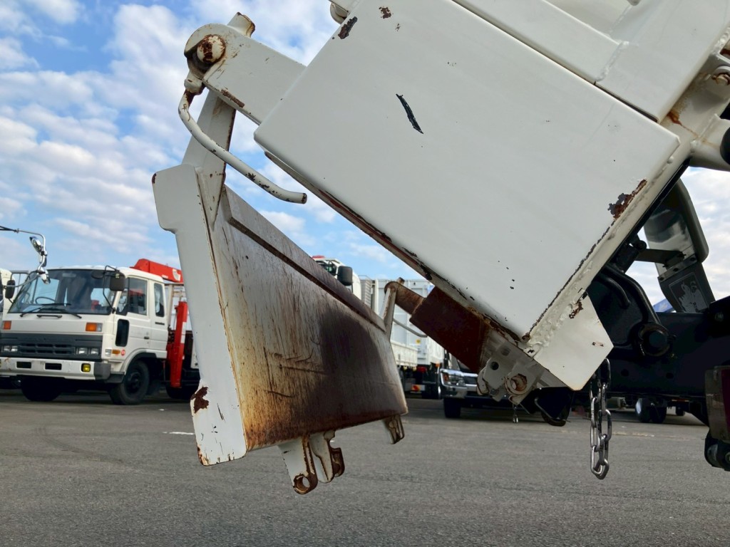 日野 デュトロ 2KG-XZU675T(4WD)の写真12