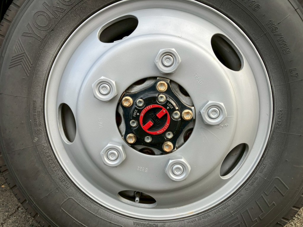 切り替え4WDです。|日野 デュトロ 2KG-XZU675T(4WD)の写真28