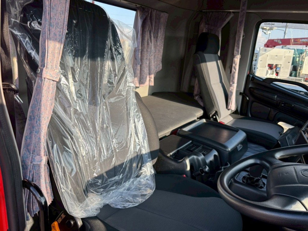 日野 プロフィア QDG-SS1EKDAの写真8