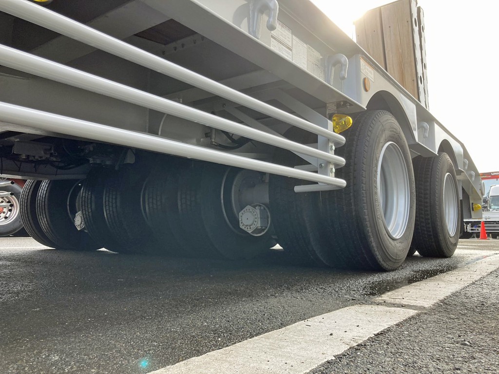 16輪です。|トレクス PLR430CMの写真14