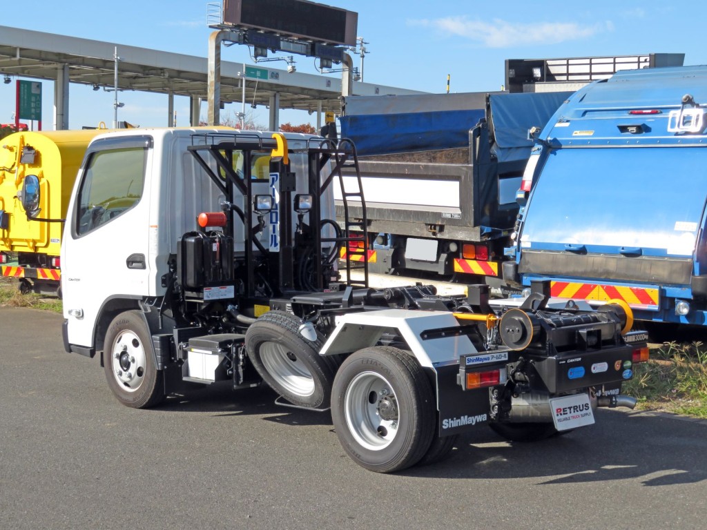 三菱 キャンター 2RG-FBAV0(2WD)の写真3