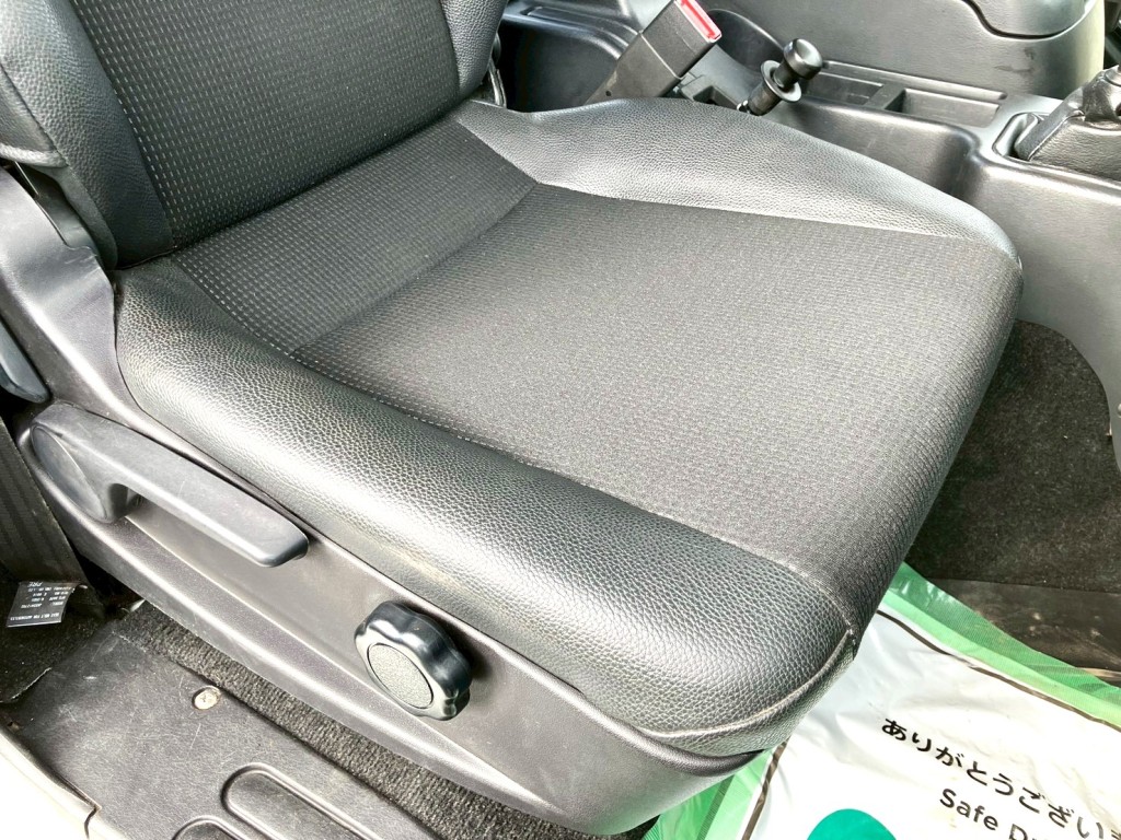 三菱 ファイター 2KG-FK62F(2WD)の写真7