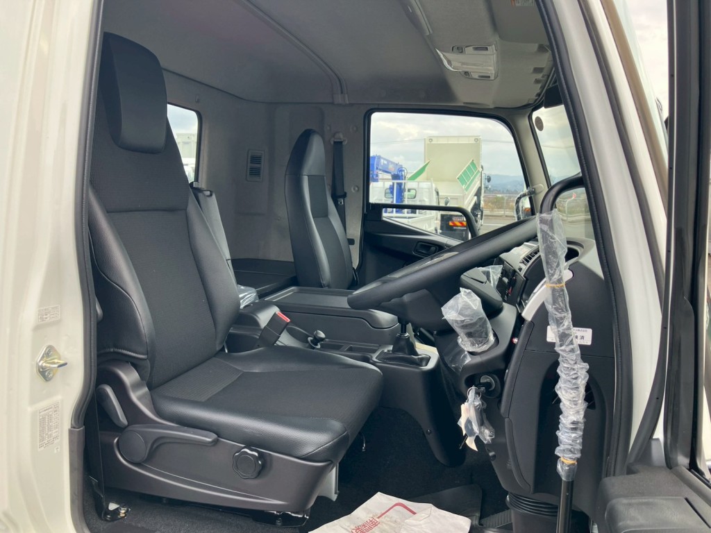 三菱 ファイター 2KG-FK62FZの写真7