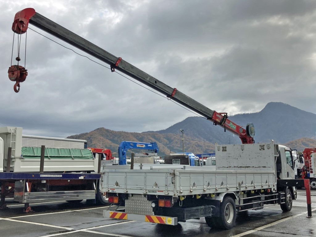 いすゞ フォワード QKG-FTR34S2の写真4