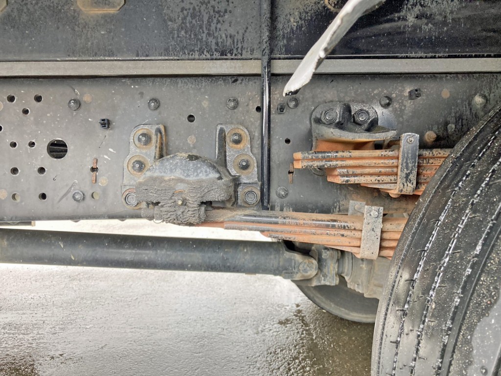 リーフサスです。|いすゞ フォワード QKG-FTR34S2の写真5