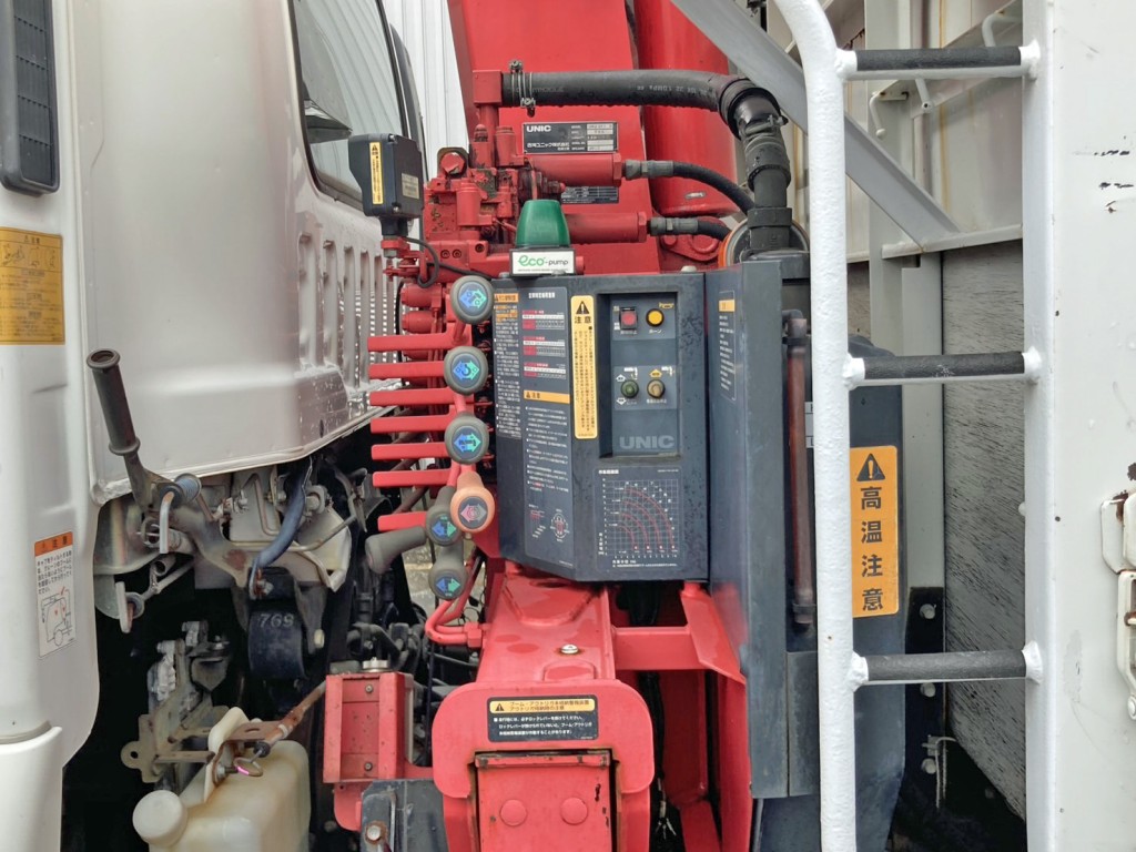 クレーンの操作レバーです。|いすゞ フォワード QKG-FTR34S2の写真17