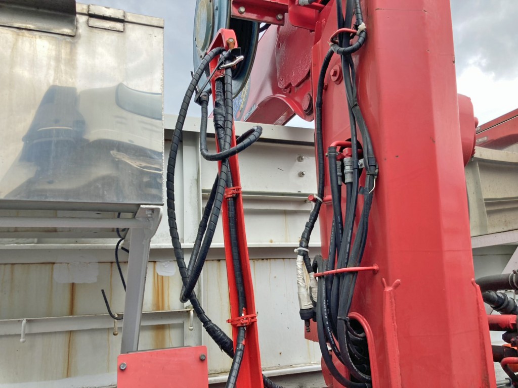 いすゞ フォワード QKG-FTR34S2の写真21