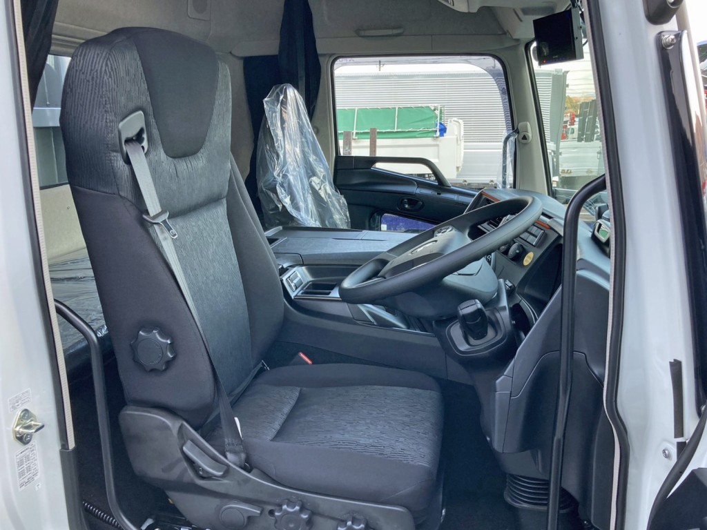 ハイルーフキャビンです。|三菱 スーパーグレート 2PG-FS84HZの写真7