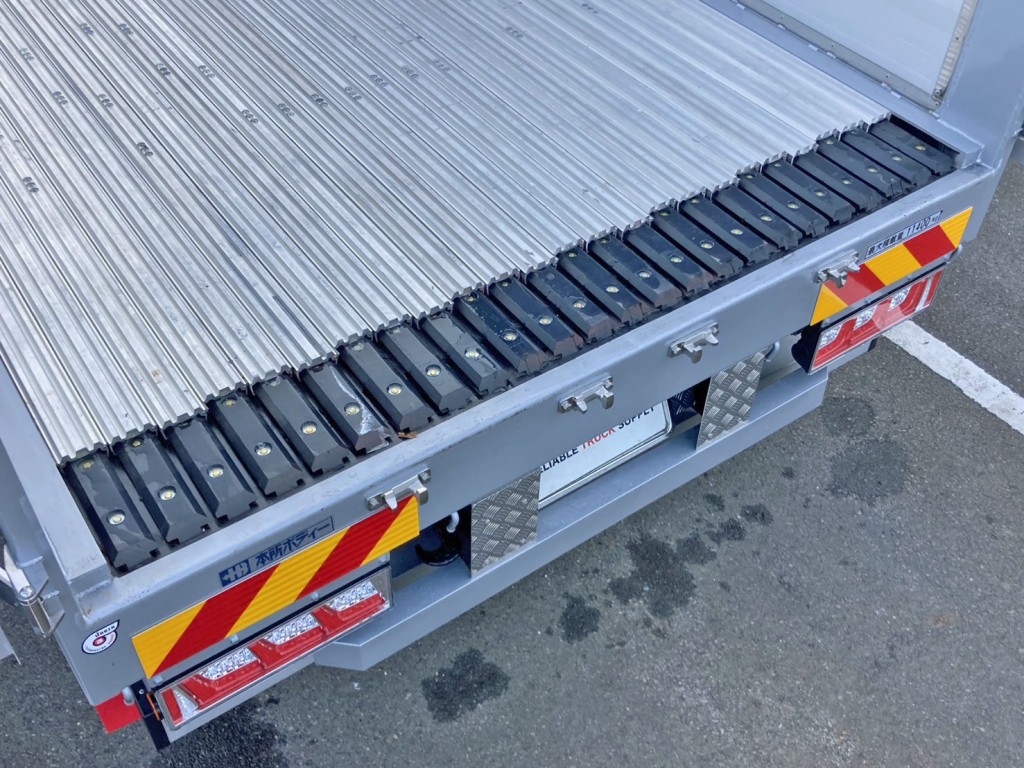 ムービングフロアー作動時の状態です。①|三菱 スーパーグレート 2PG-FS84HZの写真12