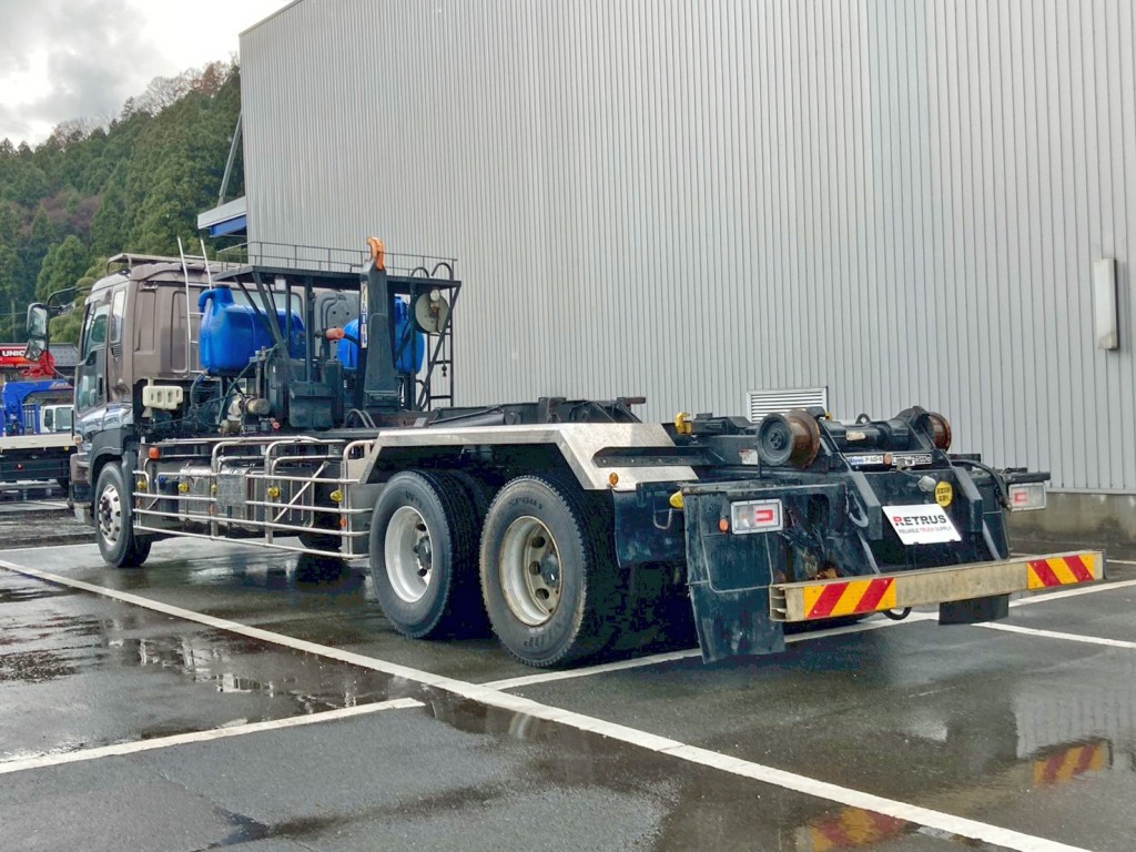 いすゞ ギガ QKG-CYZ77Aの写真3