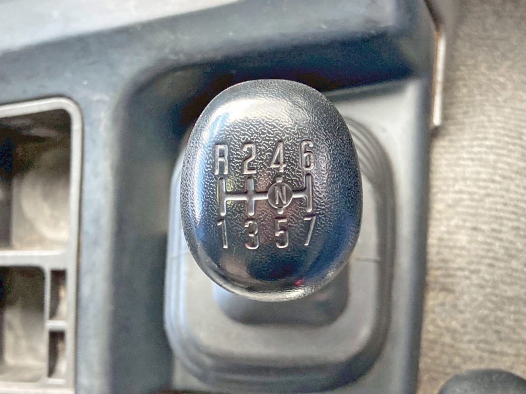 いすゞ ギガ QKG-CYZ77Aの写真37