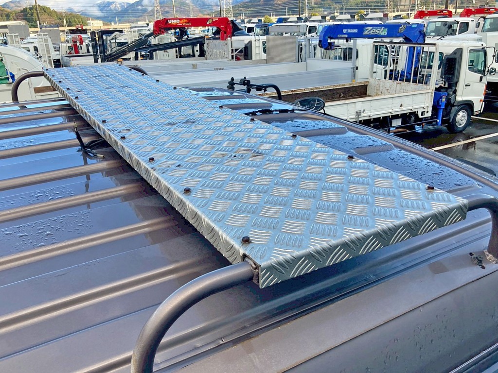 いすゞ ギガ QKG-CYZ77Aの写真40