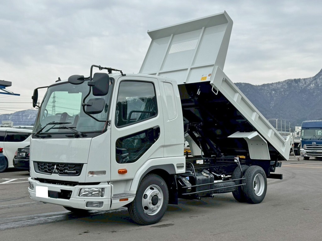 三菱 ファイター 2KG-FK62F(2WD)の写真1