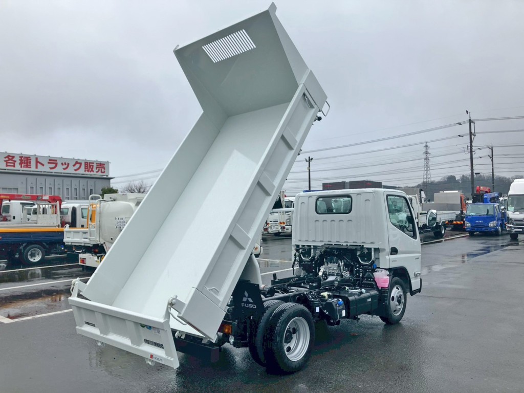 三菱 キャンター 2RG-FBA60(2WD)の写真4
