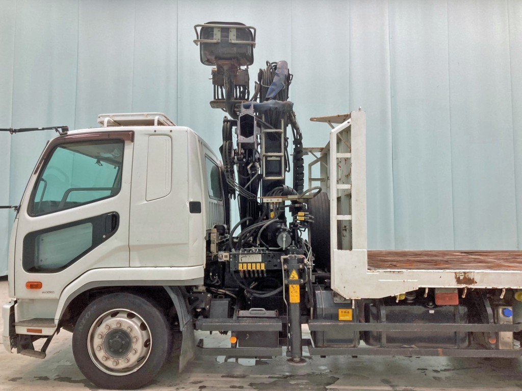 クレーンを格納した状態です。(助手席側)|三菱 ファイター LDG-FQ62Fの写真22