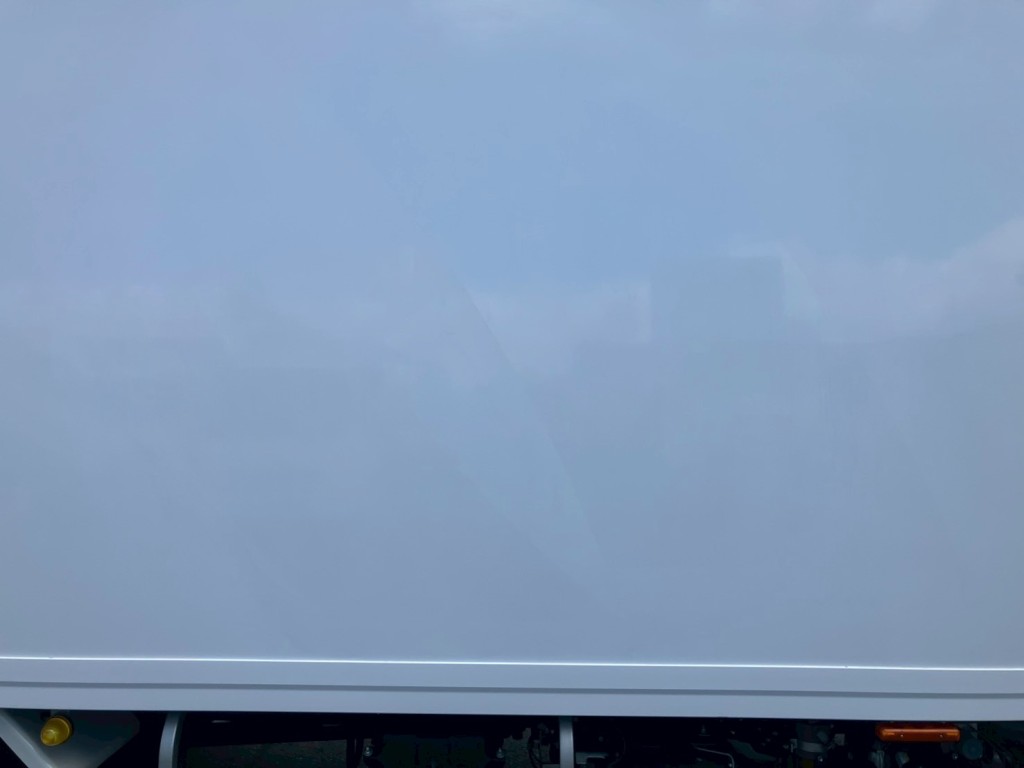 運転席側ボディーに看板跡があります。|日野 レンジャー 2KG-FC2ABA(2WD)の写真33