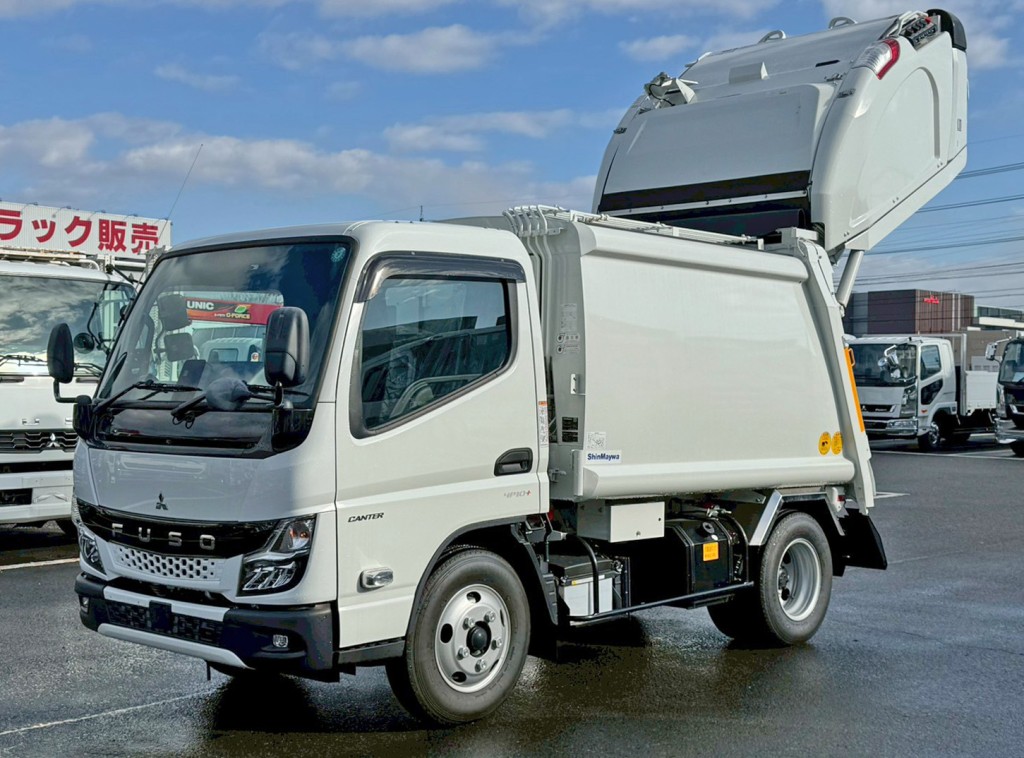 三菱 キャンター 2RG-FEAV0(2WD)の写真1