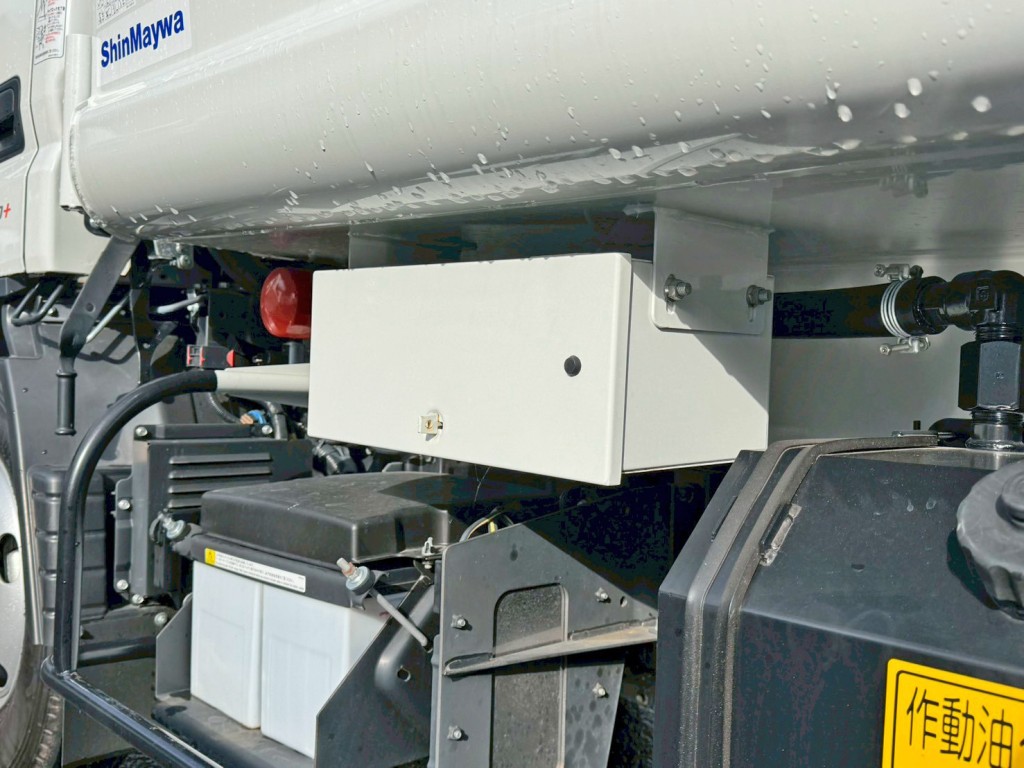 三菱 キャンター 2RG-FEAV0(2WD)の写真20