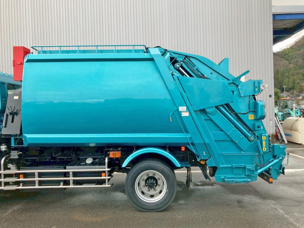 タンクの外観状態です。(助手席側)|日野 レンジャー LKG-FJ7JDAAの写真31