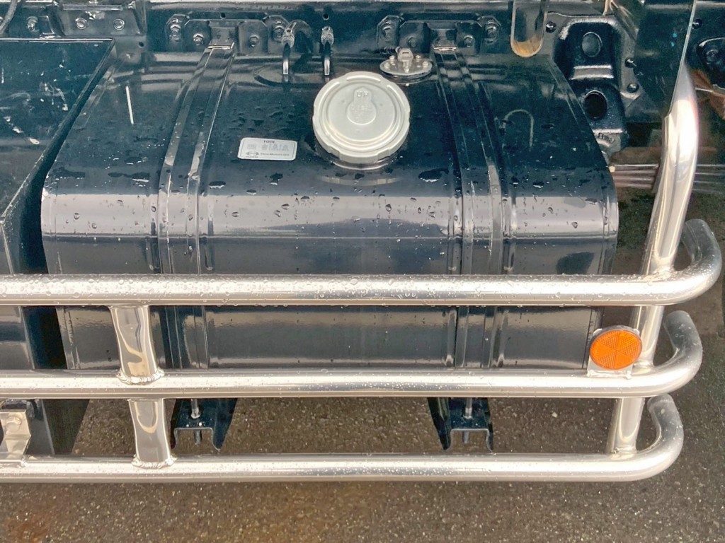 燃料タンクは100Lです。|日野 レンジャー LKG-FJ7JDAAの写真40