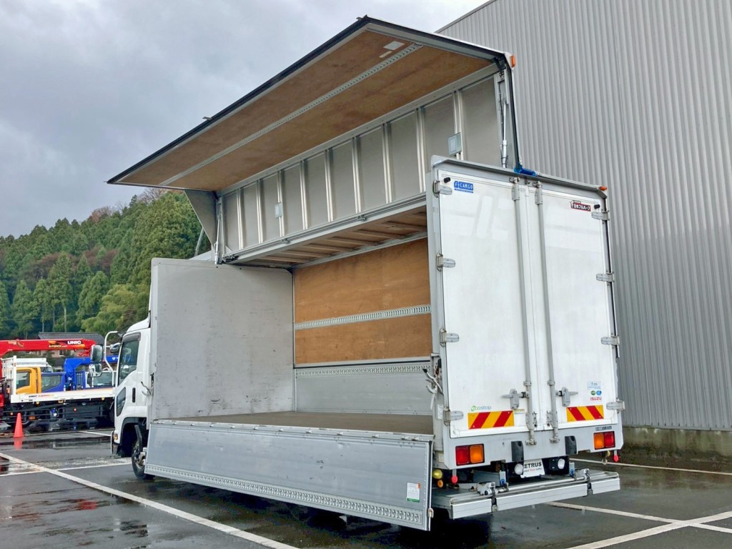 いすゞ フォワード 2RG-FRR90S2(2WD)の写真3