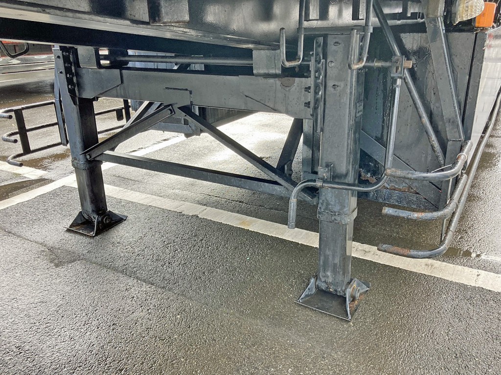 脚は手動式です。|東邦 TF36H2C3の写真24