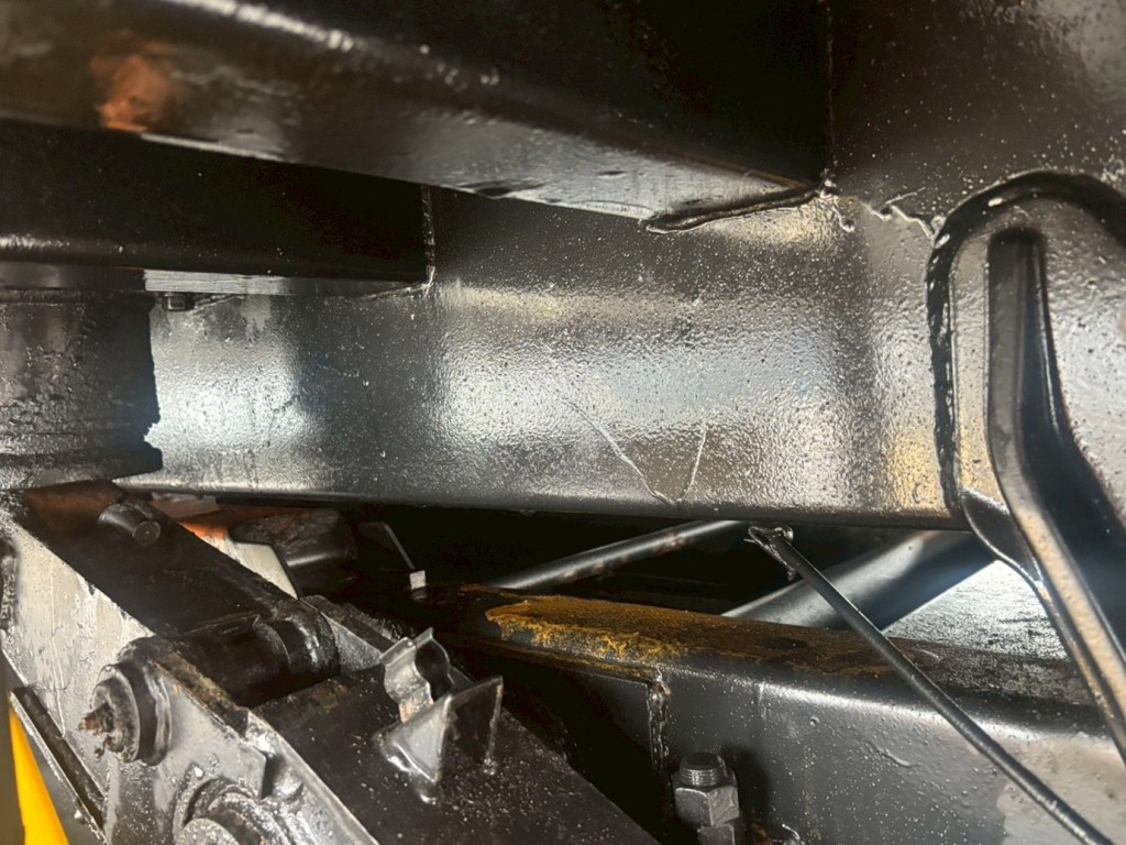 シャーシとネタの状態です。(縦ネタ・横ネタは鉄製です)|三菱 スーパーグレート 2PG-FV70HXの写真7