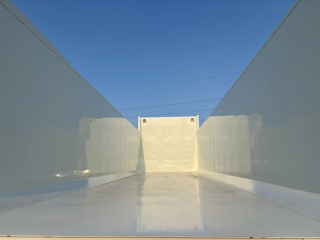 床は鉄板です。|三菱 スーパーグレート 2PG-FV80HZの写真9