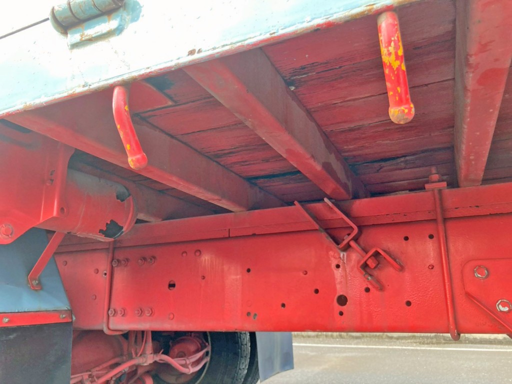 シャーシとネタの状態です。(縦ネタ・横ネタは鉄製です)|三菱 ファイター QDG-FQ62Fの写真6