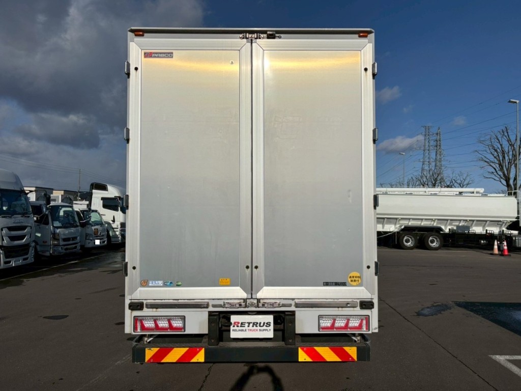 リヤ周りの状態です。|三菱 スーパーグレート 2PG-FY74HYの写真9