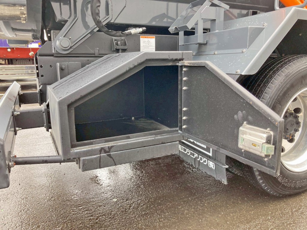 工具箱内部の状態です。|日野 レンジャー 2KG-FD2ABA(2WD)の写真18