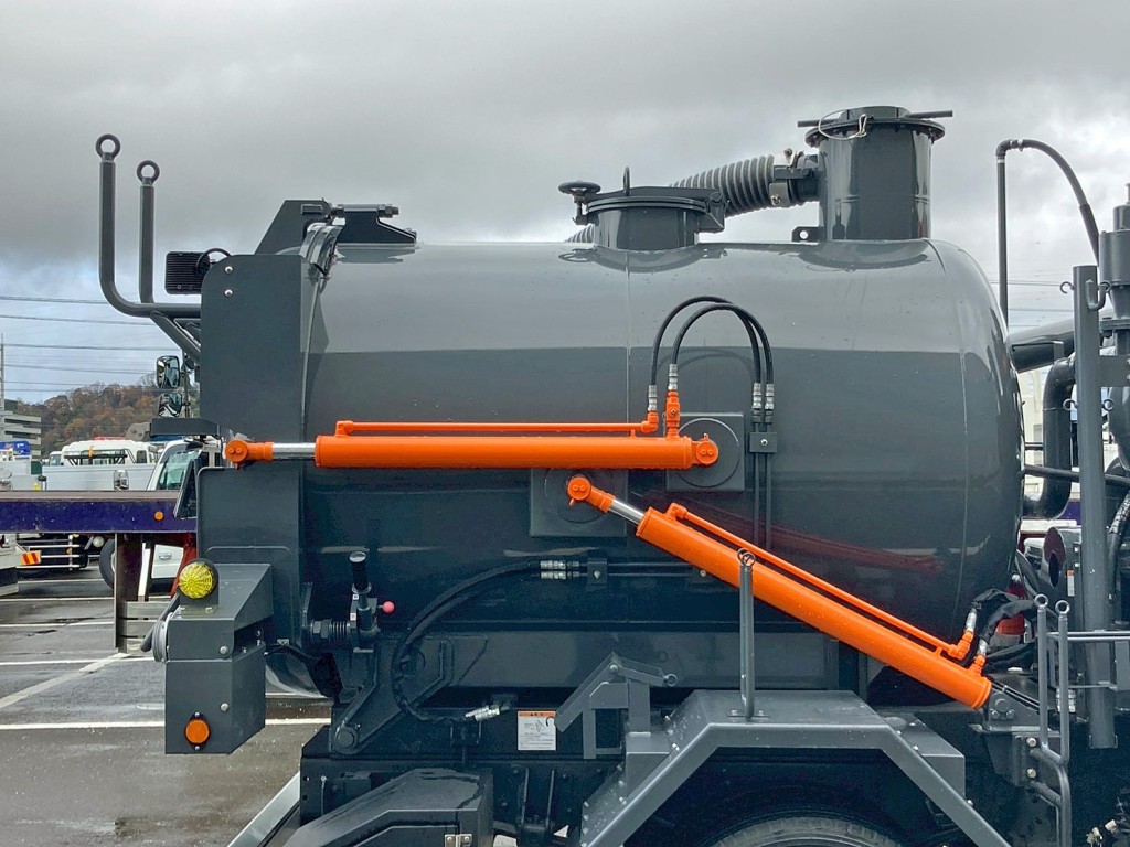 タンクの外観状態です。(運転席側)|日野 レンジャー 2KG-FD2ABA(2WD)の写真35