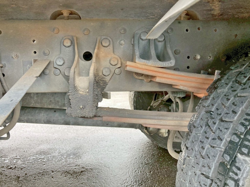 リーフサスです。|三菱 ファイター 2KG-FK62FZの写真5