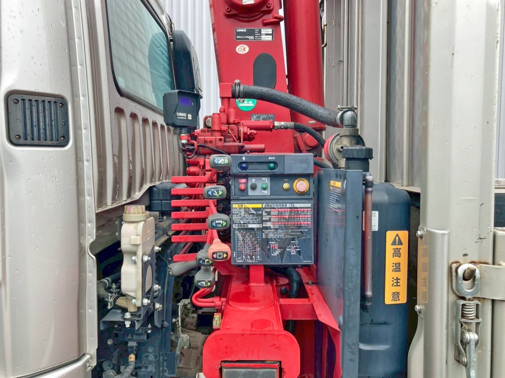 クレーンの操作レバーです。|三菱 ファイター 2KG-FK62FZの写真22