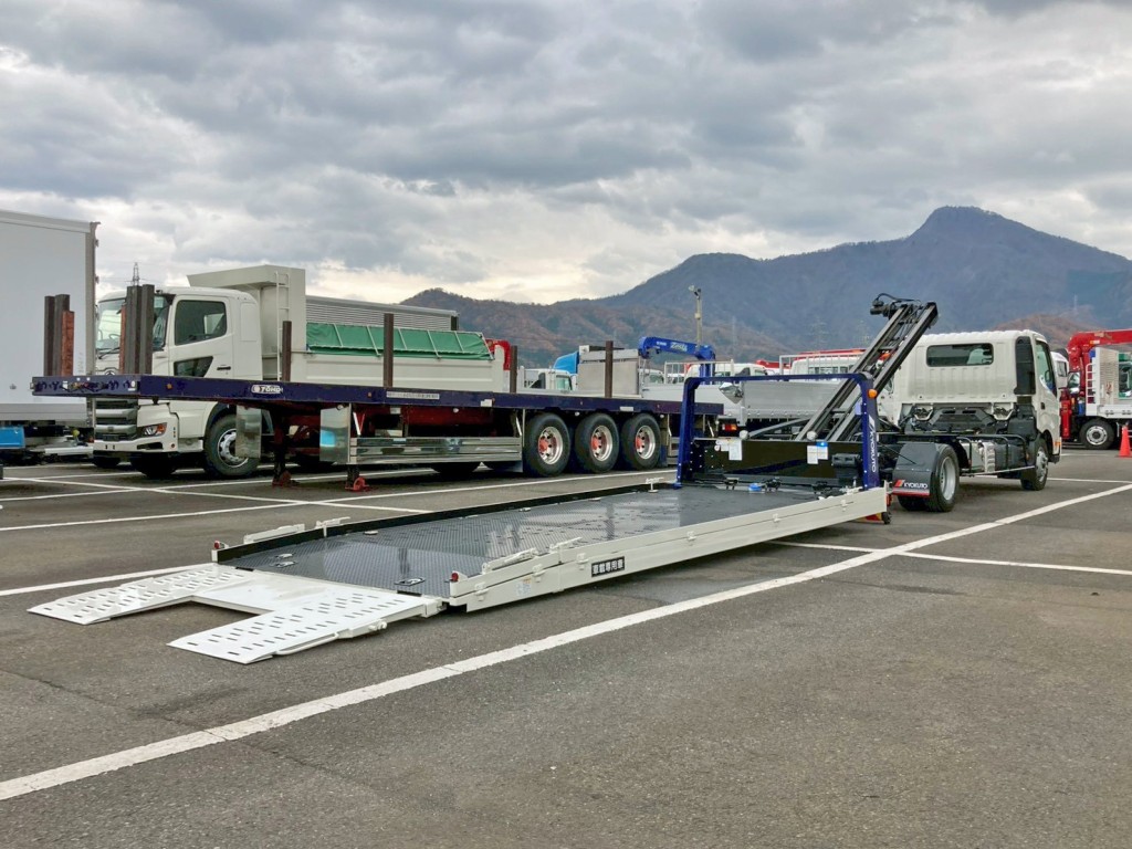 フラトップ仕様の為、低床車両の積み込みに最適です。|日野 デュトロ 2KG-XZU720M(2WD)の写真4