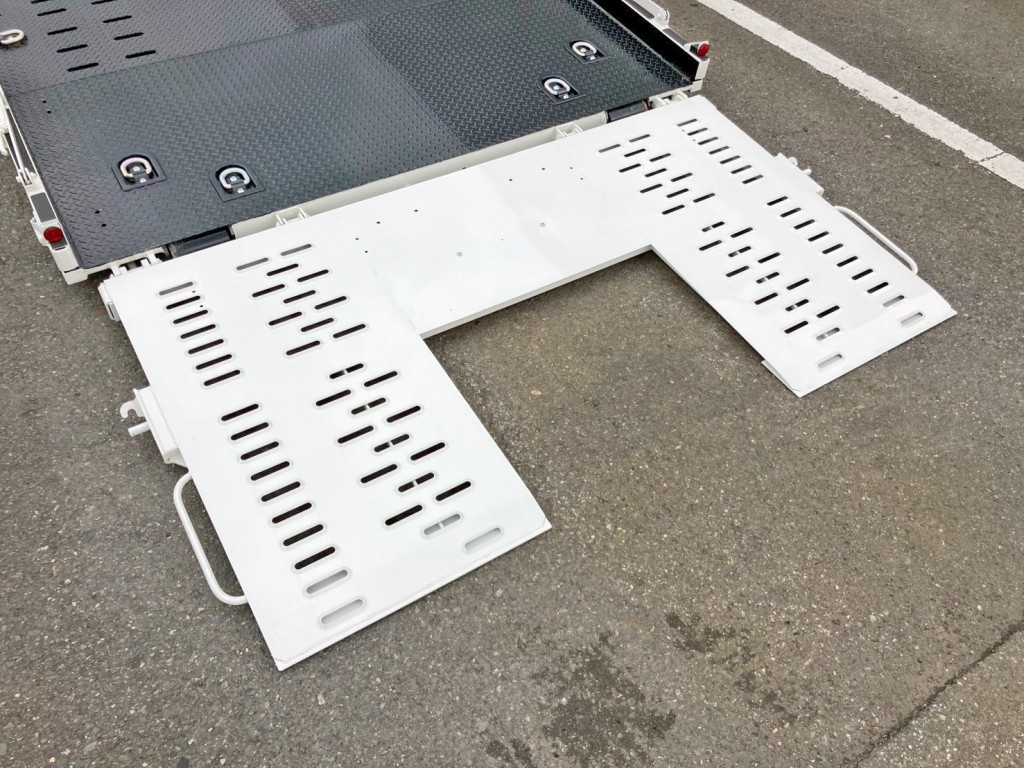 自動歩みです。|日野 デュトロ 2KG-XZU720M(2WD)の写真16