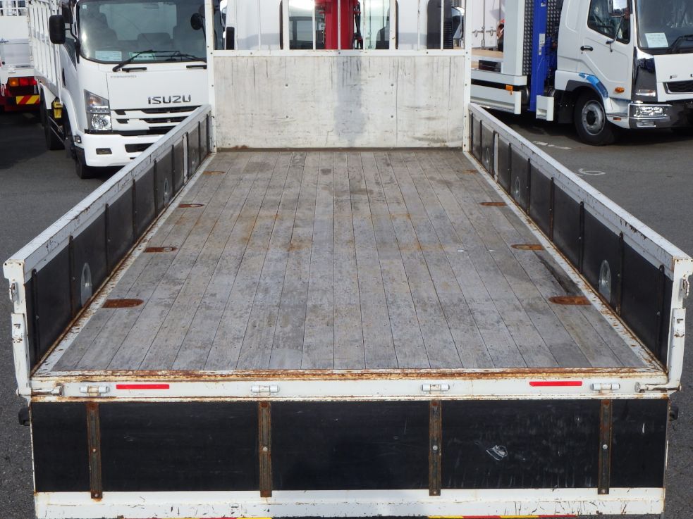 床板の状態です。|いすゞ フォワード 2PG-FRR90S1(2WD)の写真21