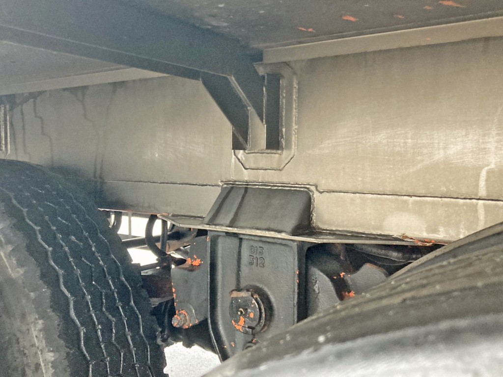 新明和  TSB220の写真6