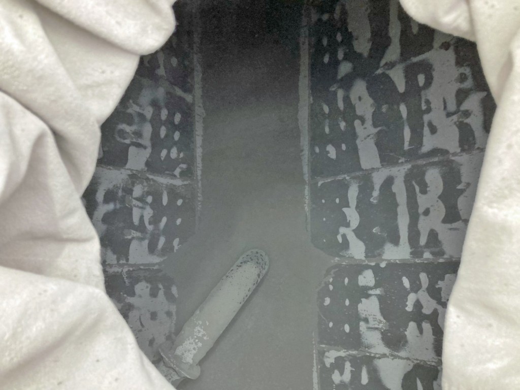 タンク内部の状態です。(前方)|新明和  TSB220の写真11