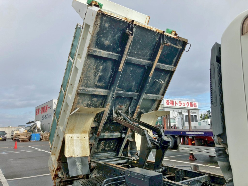 いすゞ フォワード TKG-FRR90S1(2WD)の写真17