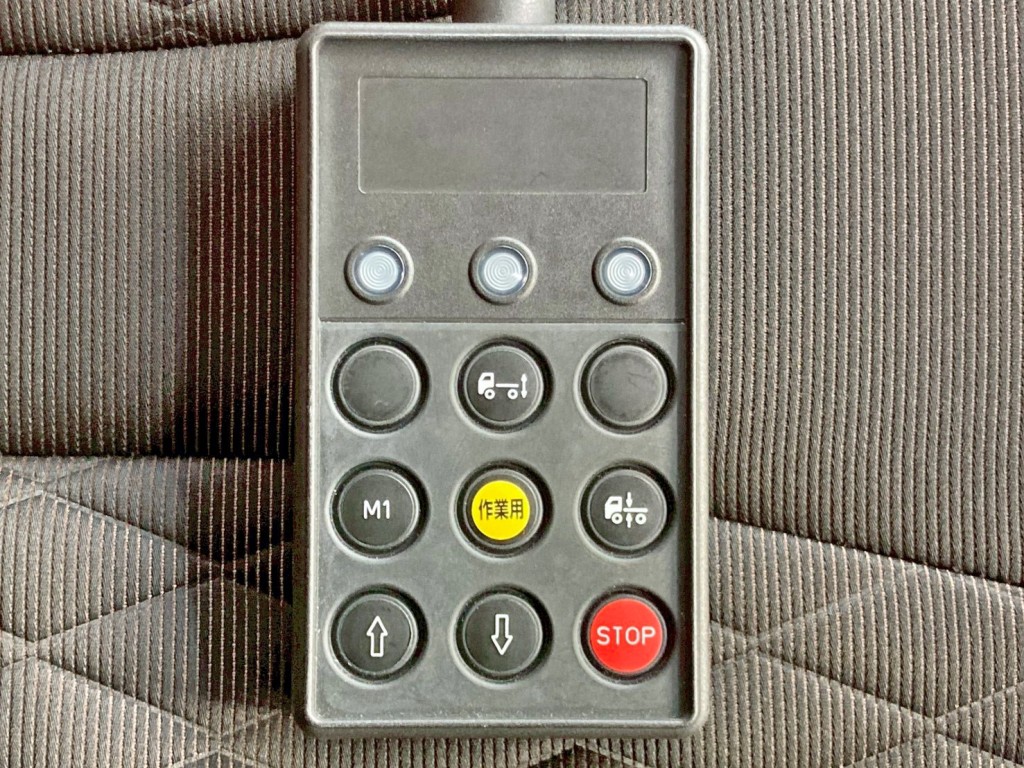 エアサスのコントローラーです。|日野 プロフィア 2DG-FW1AHCの写真24