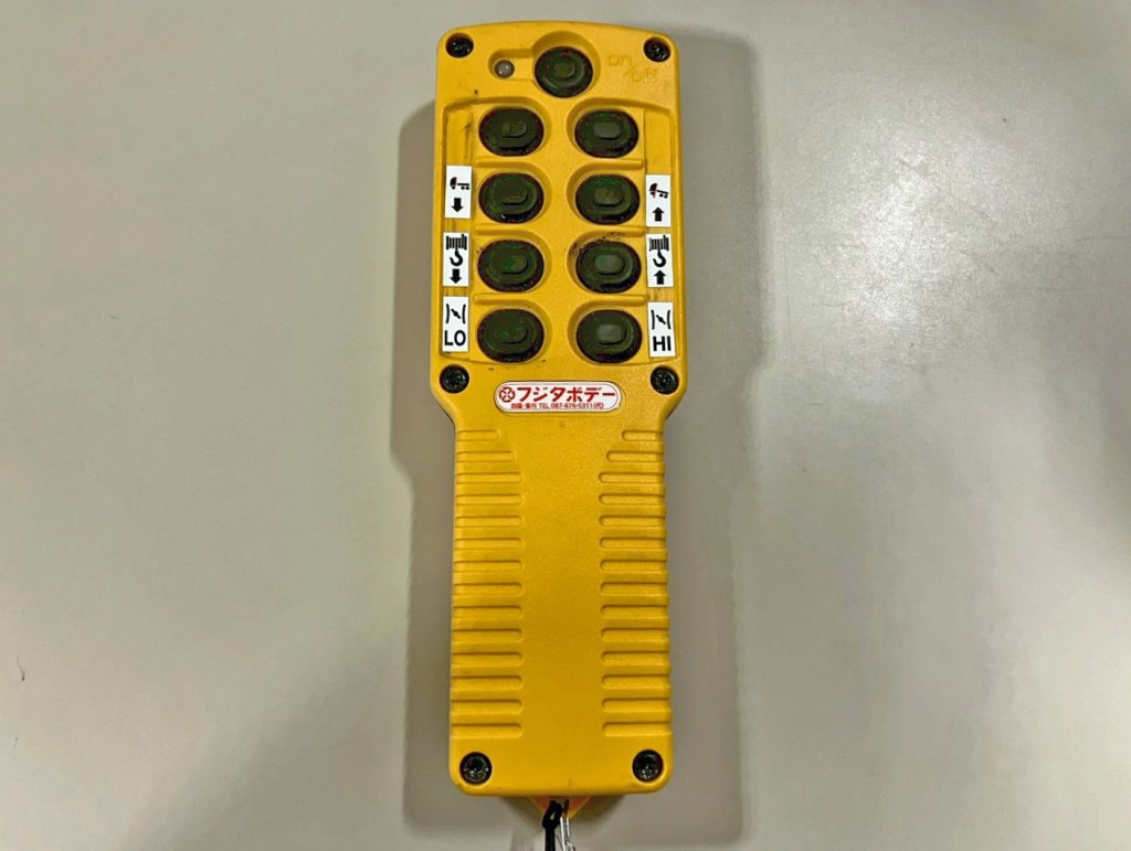 アウトリガー 及び ウインチのラジコンです。|日野 プロフィア 2DG-FW1AHCの写真28