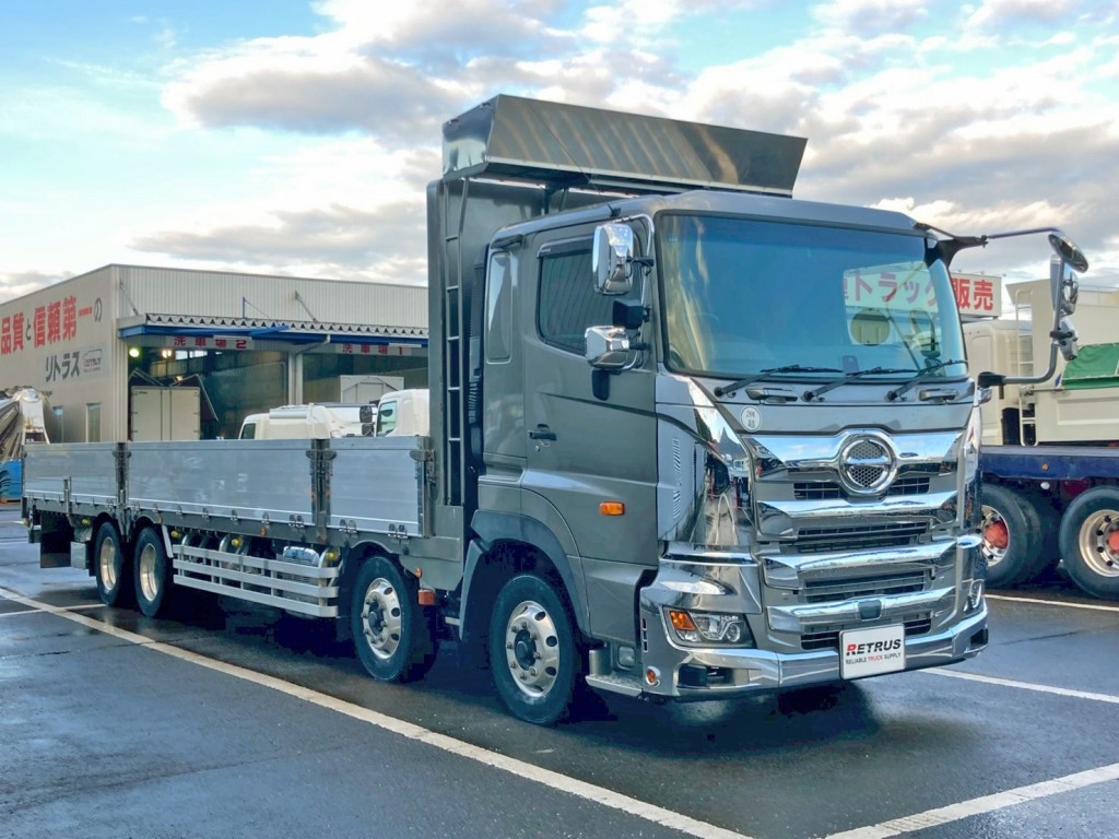 ホイールはアルミ製です。|日野 プロフィア 2DG-FW1EHGの写真2