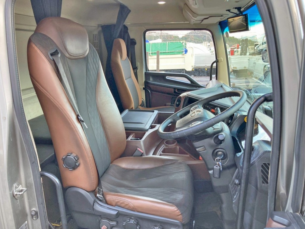 日野 プロフィア 2DG-FW1EHGの写真7