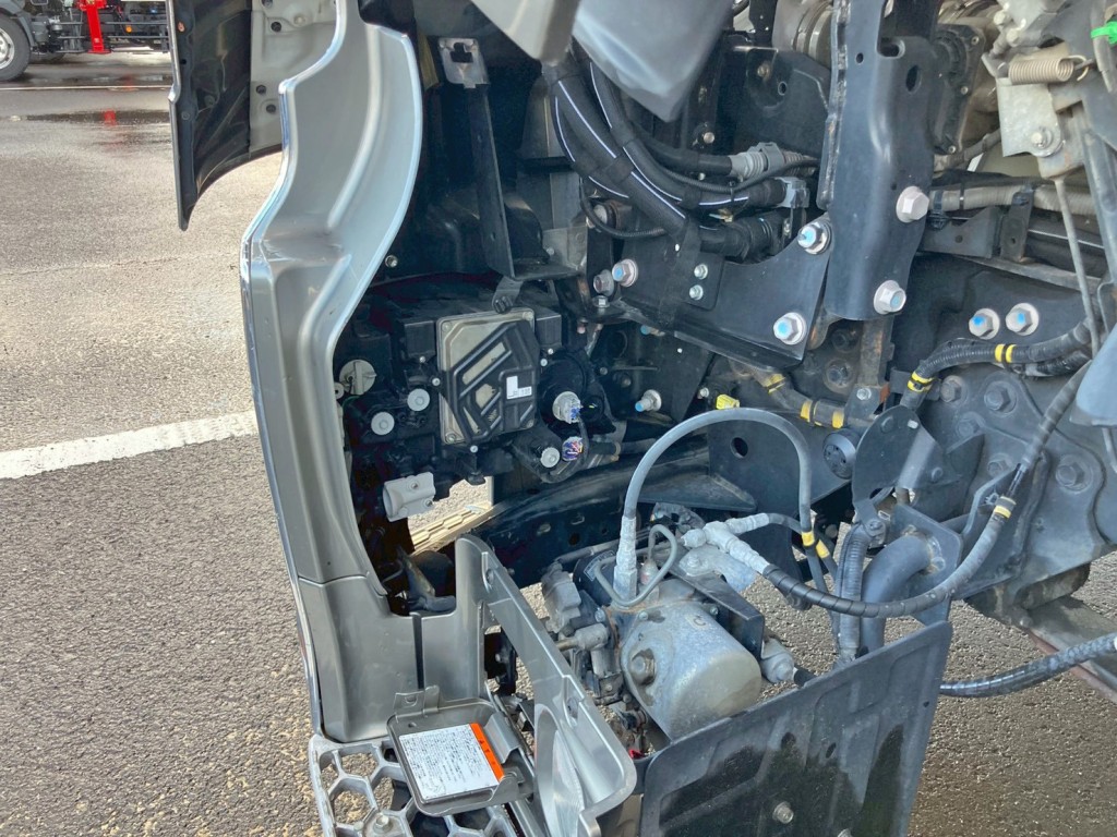 キャブチルト用ワイヤー類欠品しています。|日野 プロフィア 2DG-FW1EHGの写真37