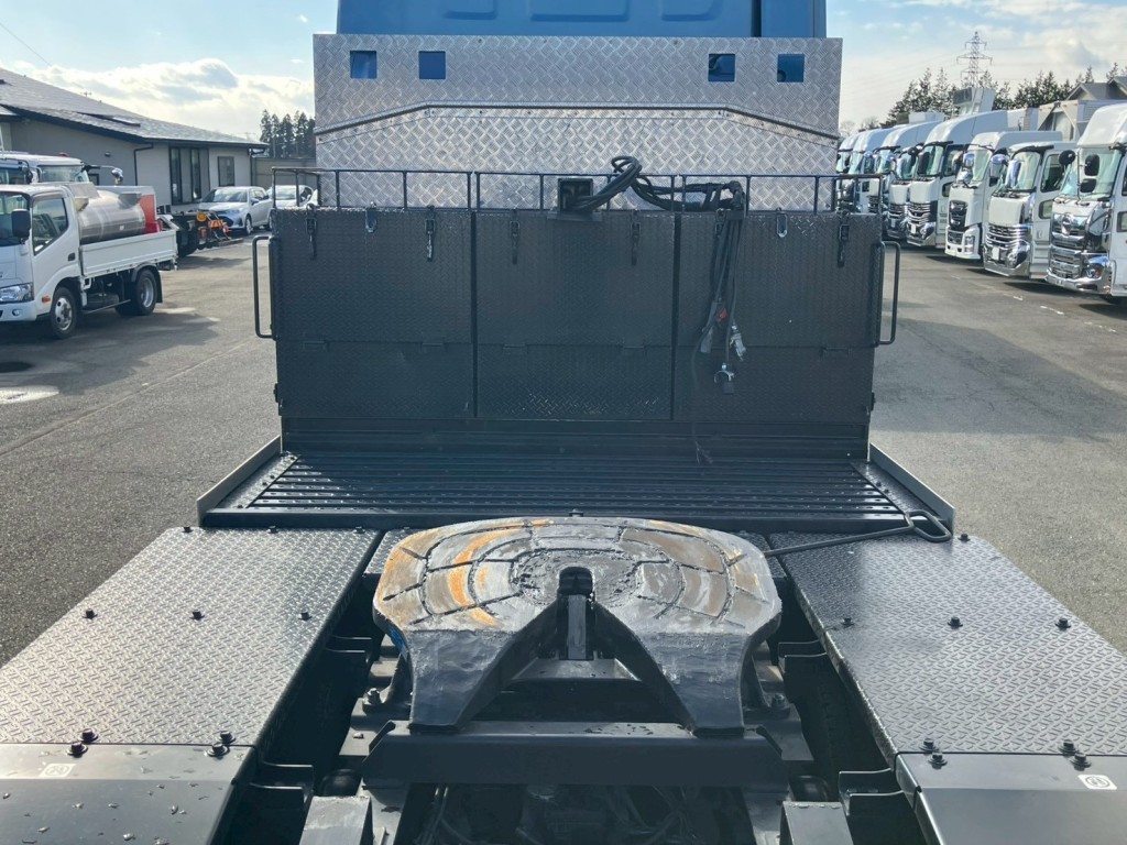 踊り場の状態です。|日野 プロフィア 2DG-SS1EKHAの写真10