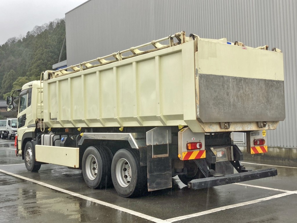 UDトラックス 2PG-CD5BLの写真3