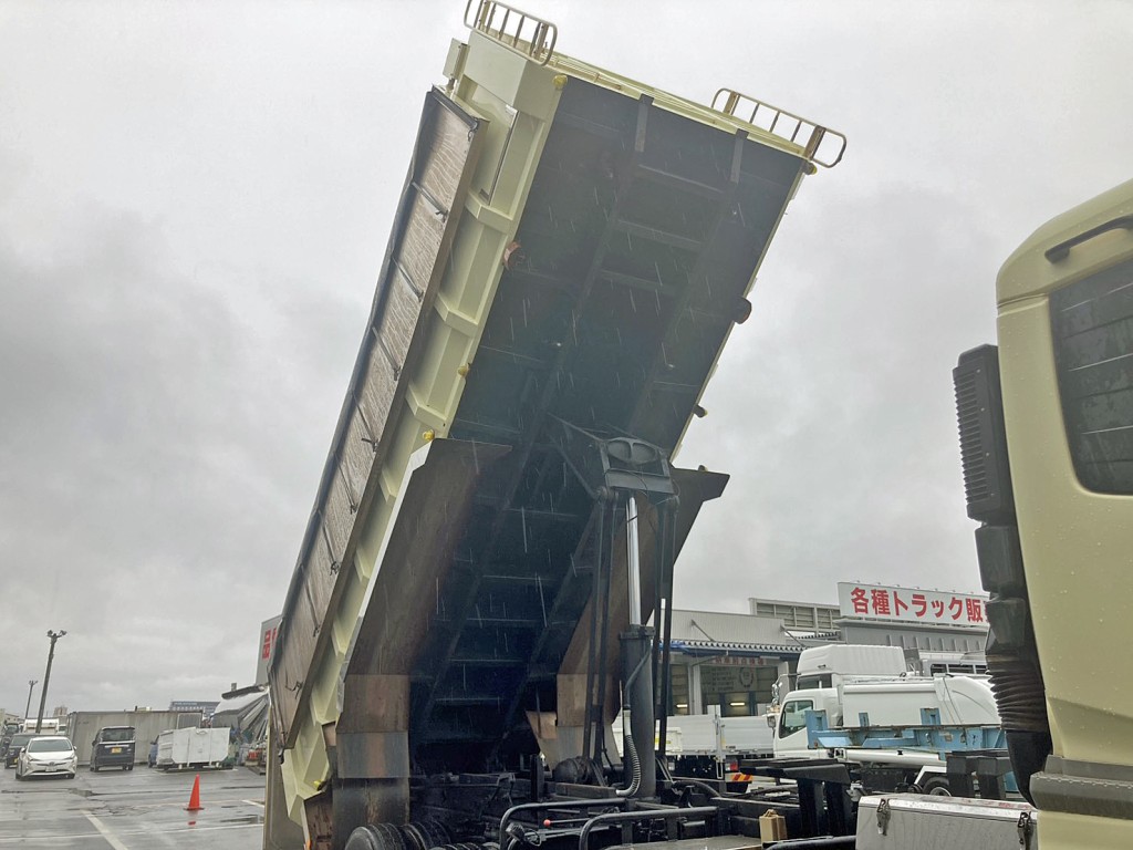 UDトラックス 2PG-CD5BLの写真17